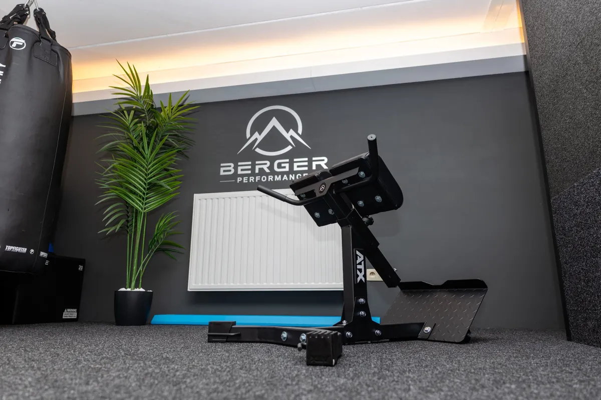 ATX hyperextension bank voor de muurschildering